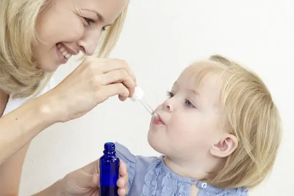 Elixirs de Fleurs de Bach personnalises pour votre enfant